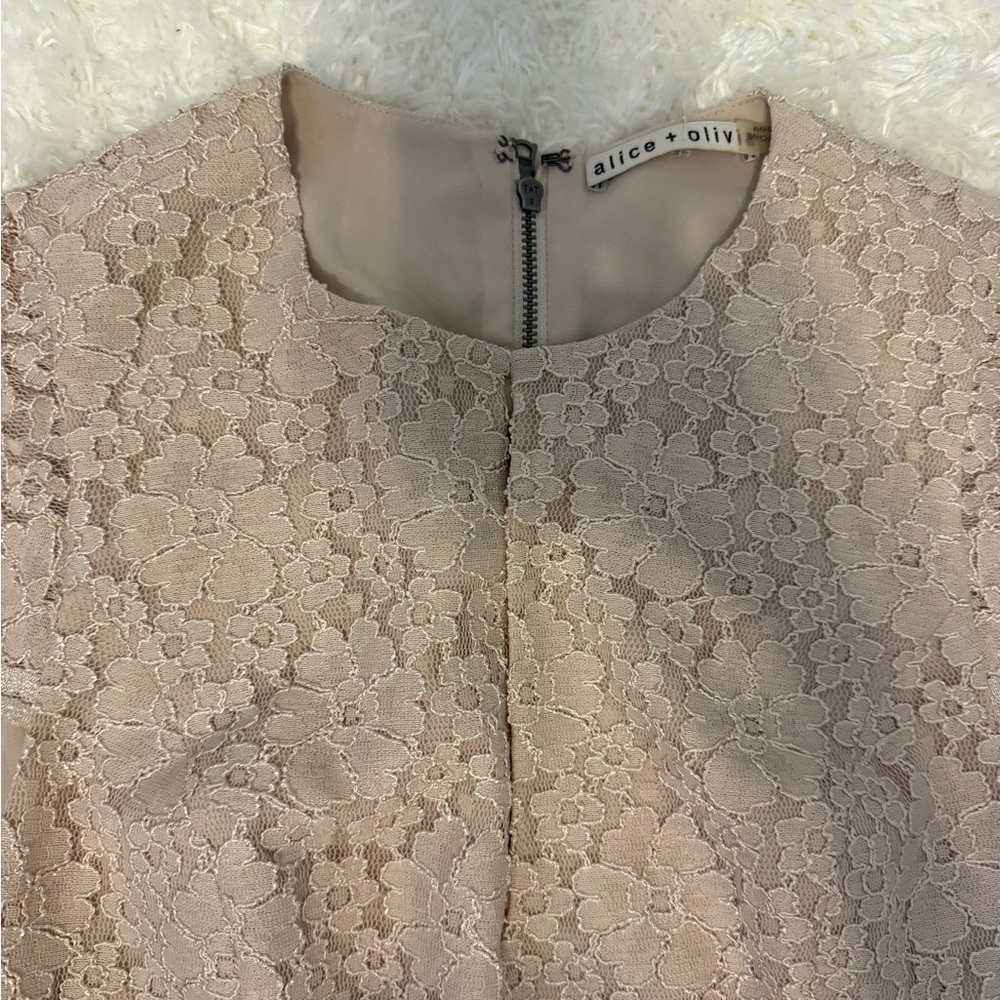 Alice + Olivia Floral Lace body suit in Cream